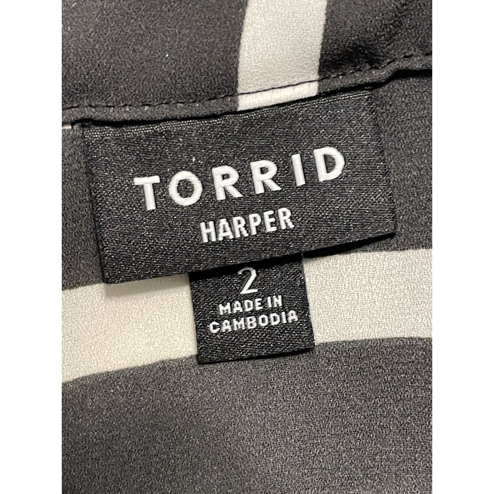 Torrid Womens 2X Black & White Harper Georgette Pullover 3/4 Sleeve Blouse - Picture 5 of 10